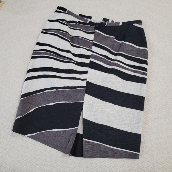 NEW Ann Taylor Slik and Linen Blend Skirt Gray Black Abstract Print Size 0 - Picture 8 of 14
